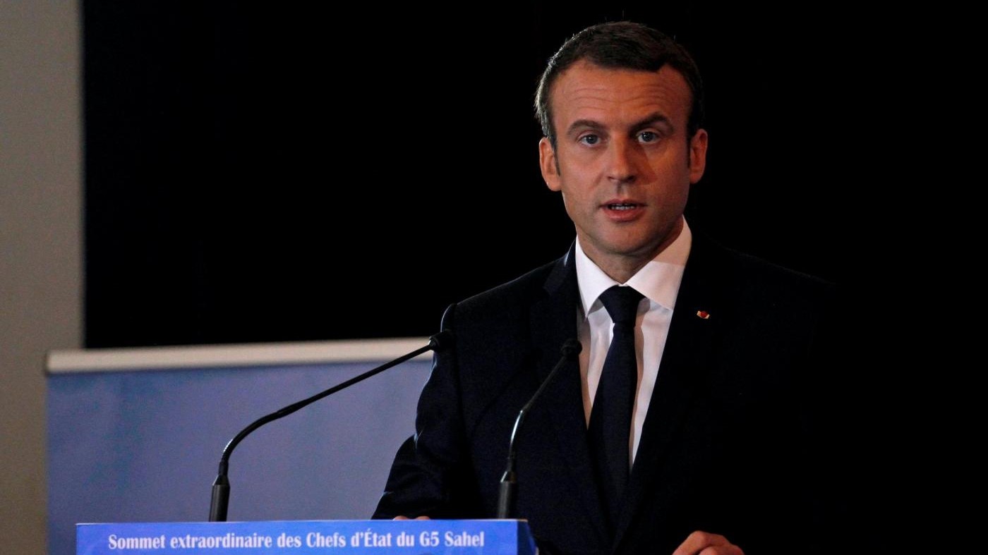 Francia, arrestato 23enne: voleva uccidere Macron a parata 14 luglio