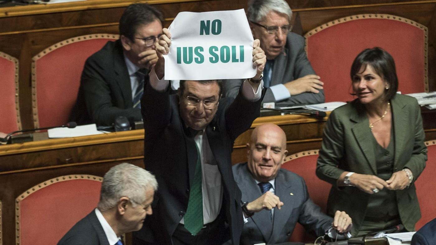 Bagarre in Aula sullo Ius soli: interdizione a senatori della Lega