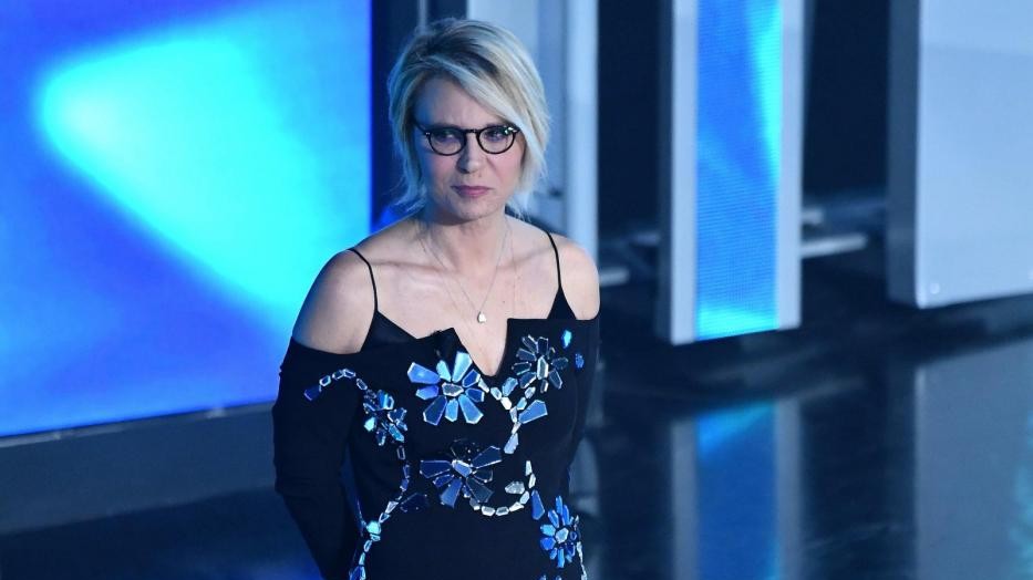 Nuovo format di De Filippi su Italia1 nel 2018: mistero sulla conduzione