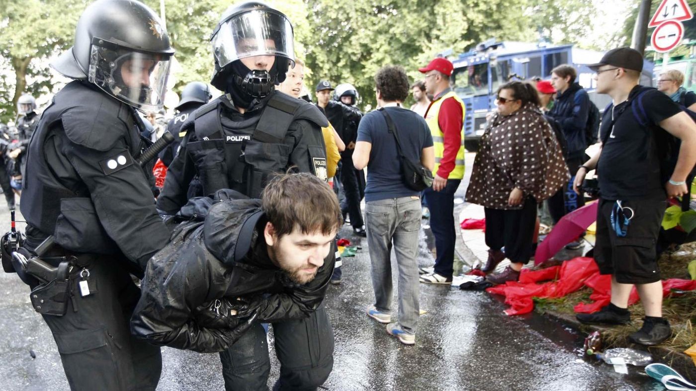 G20 al via, focus su terrorismo. Nuovi scontri nelle strade