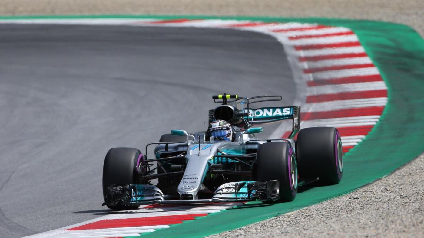 Gp Austria, Bottas in testa davanti a Vettel