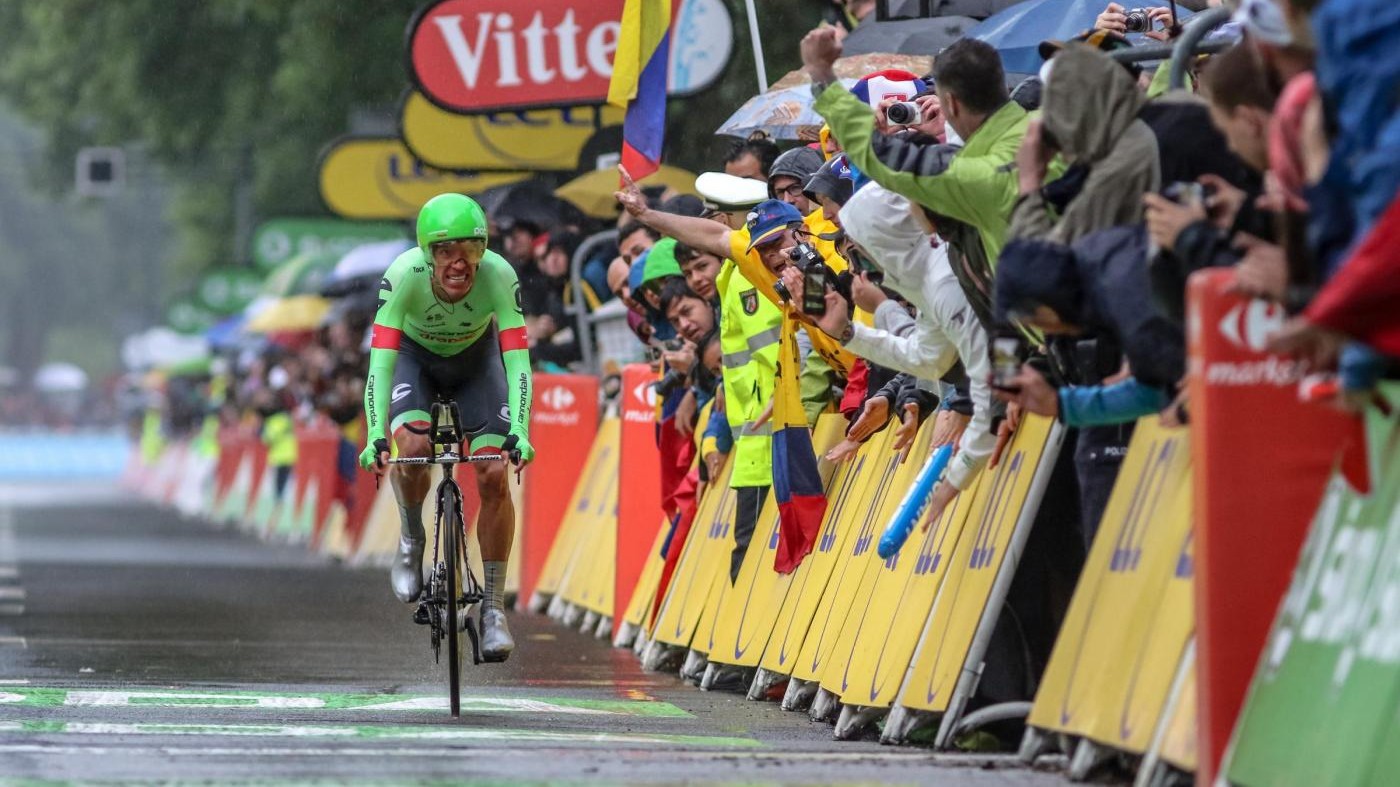Tour, vince Uran: Froome resta in giallo, Aru con i migliori