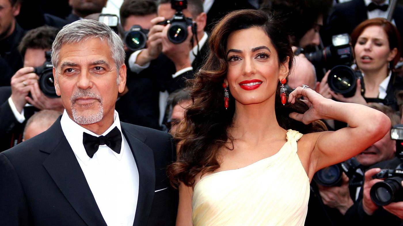 George Clooney e Amal donano 1 mln dollari a gruppo anti-razzisti