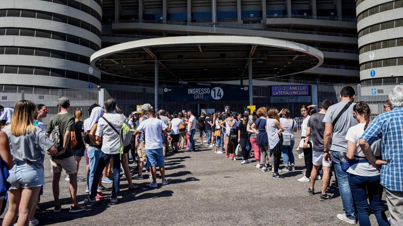 ‘New jersey’ a San Siro: aumenta sicurezza per Milan-Cagliari