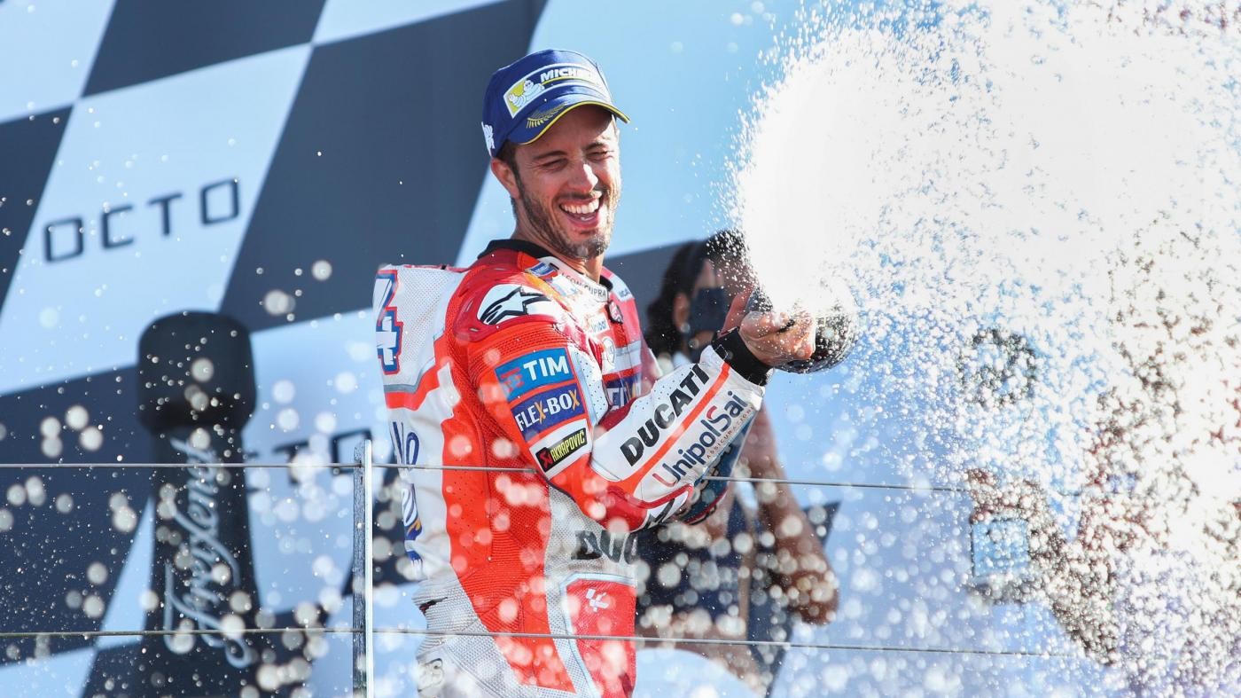 Gp Silverstone, trionfa Dovizioso, Rossi terzo. Marquez si ritira