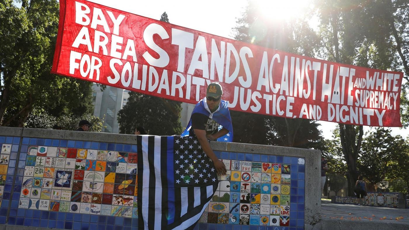 Scontri fra ultradestra e antifascisti: 14 fermi a Berkeley