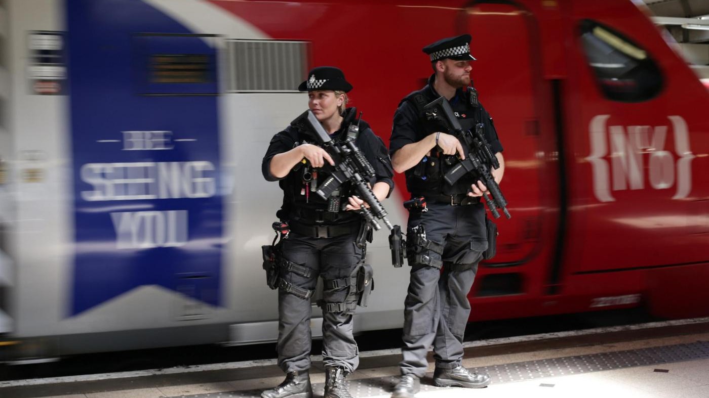 Londra, evacuata stazione Euston dopo piccola esplosione: no feriti