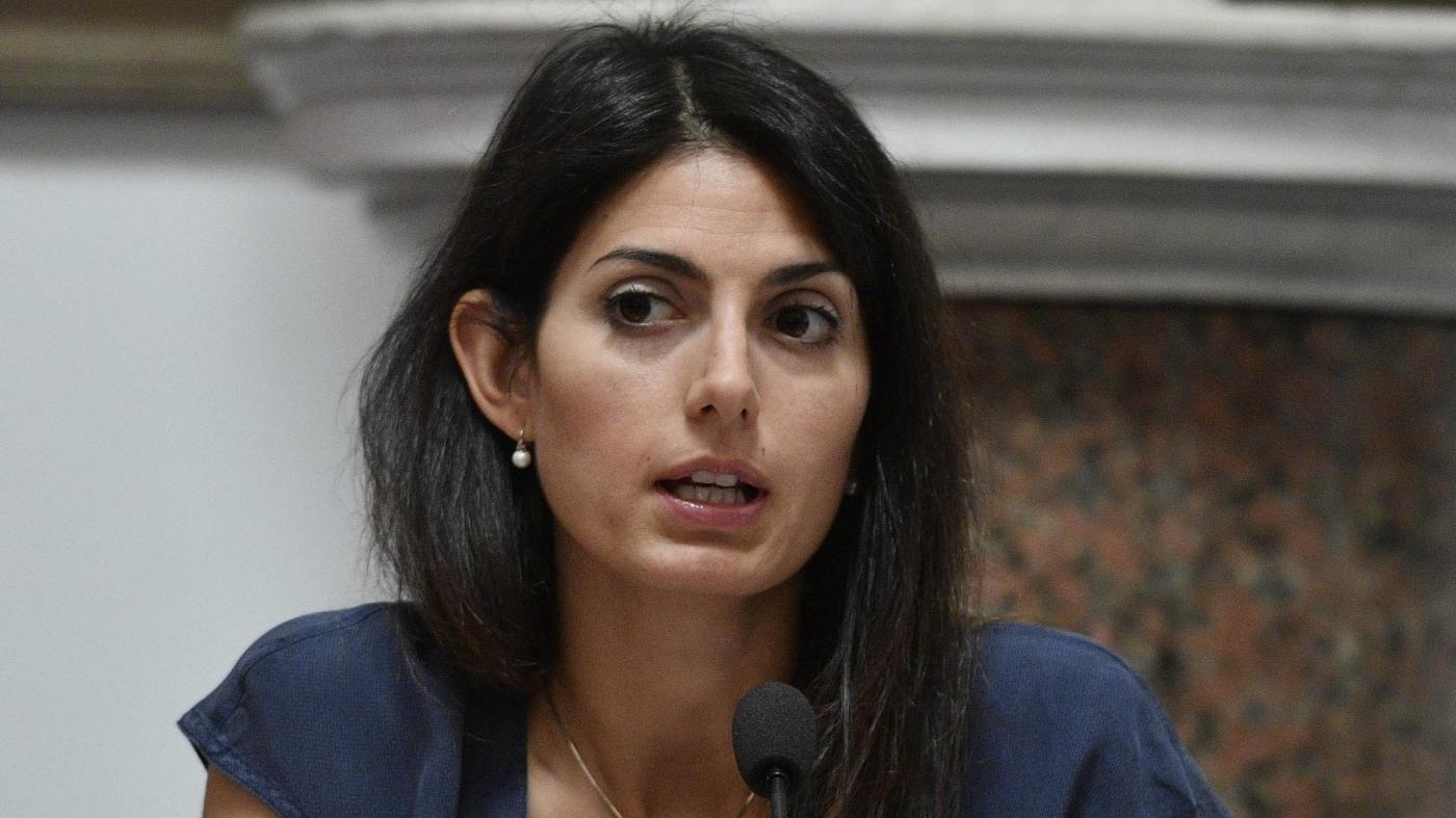 Raggi: Piano casa entro fine anno, tolleranza zero su occupazioni