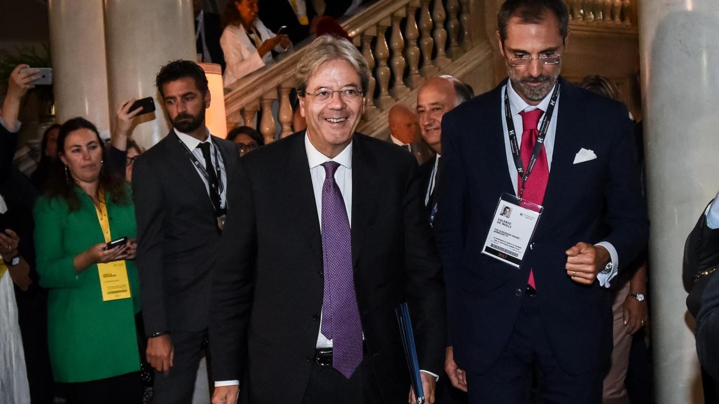 Gentiloni a Cernobbio: “La crisi più difficile ora è alle spalle”