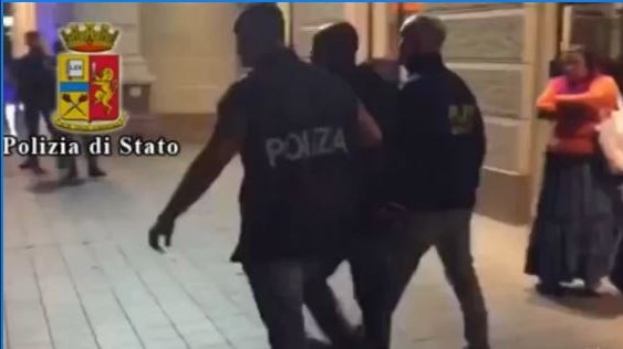 Rimini, presi i 4 sospetti per il doppio stupro: 3 sono minorenni