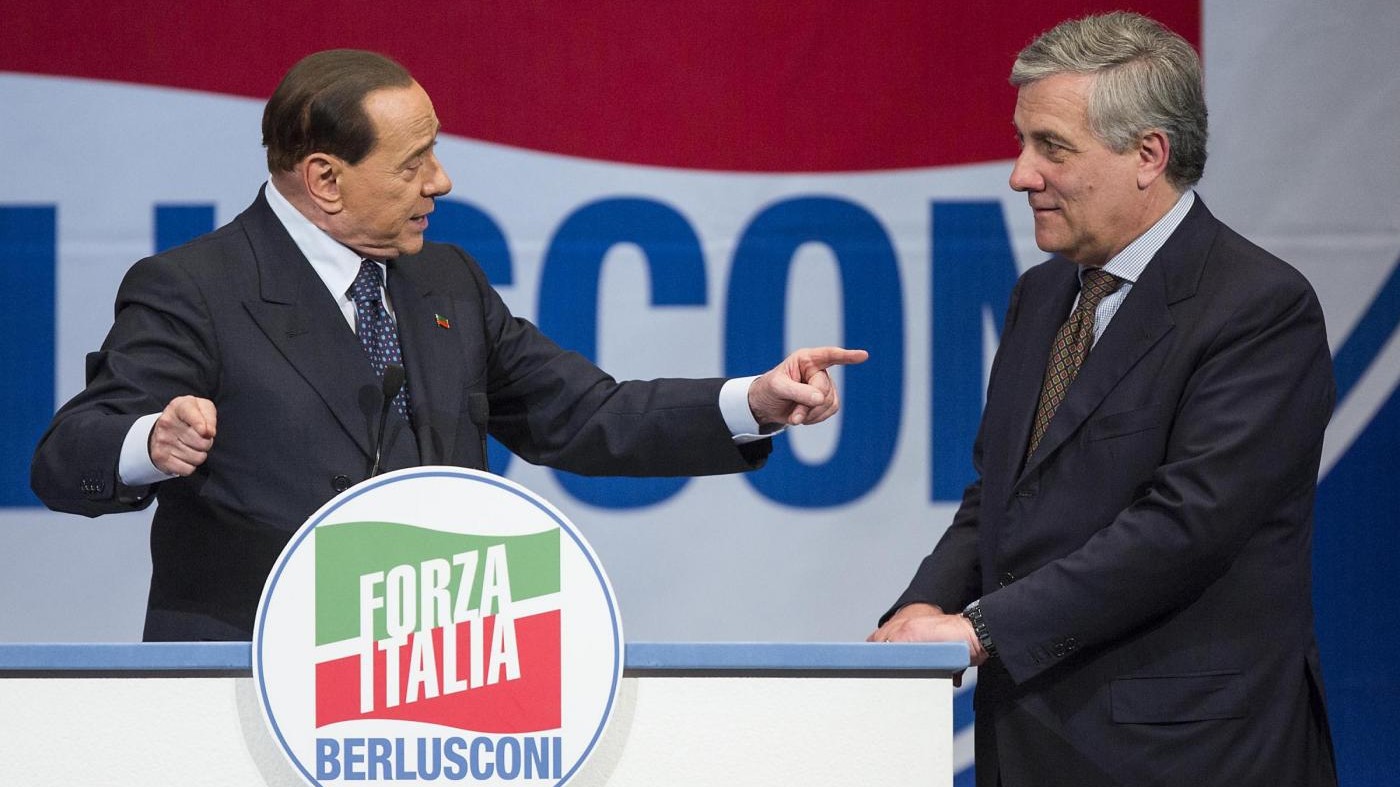 Berlusconi: “Tajani premier solo se io incandidabile”. Lui frena