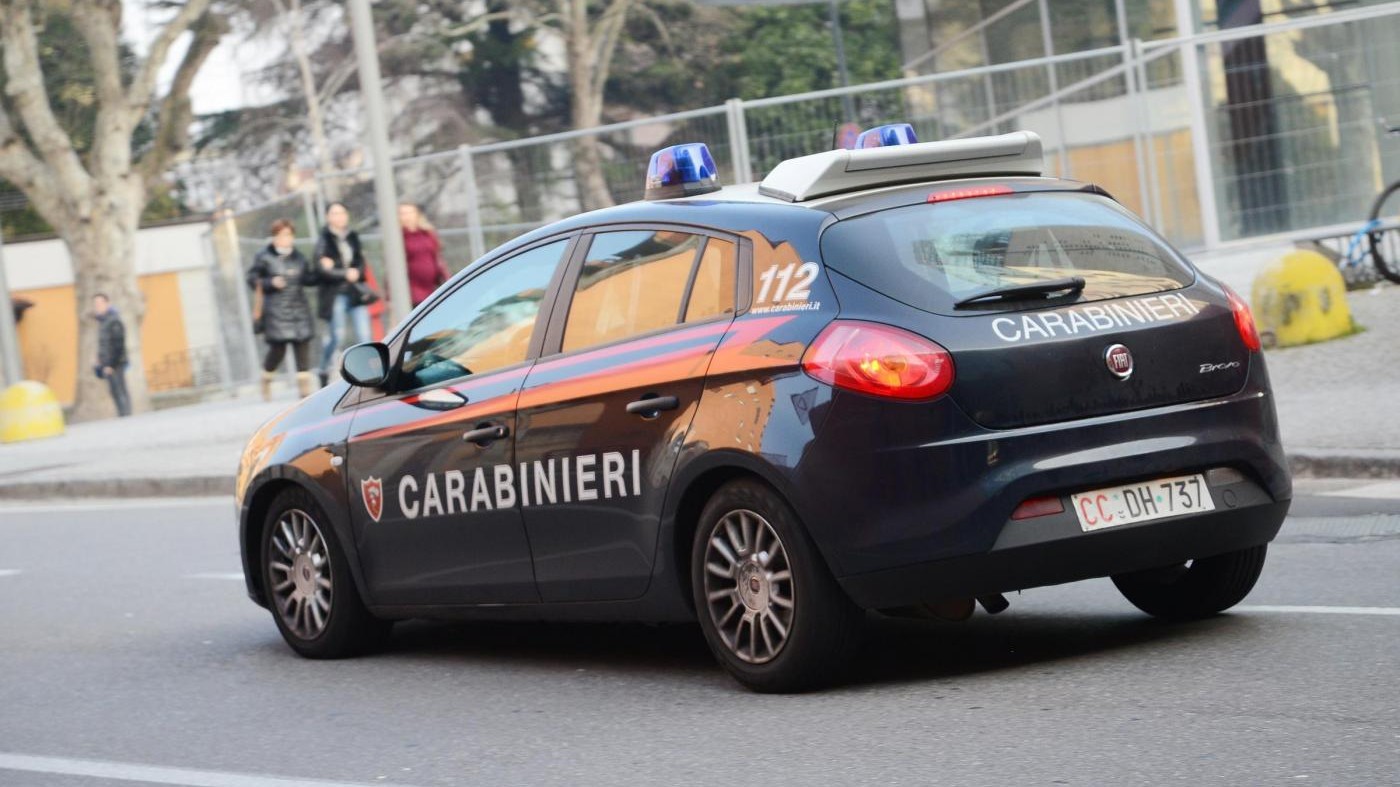 Firenze, carabiniere: “C’è stato rapporto, ragazza consenziente”