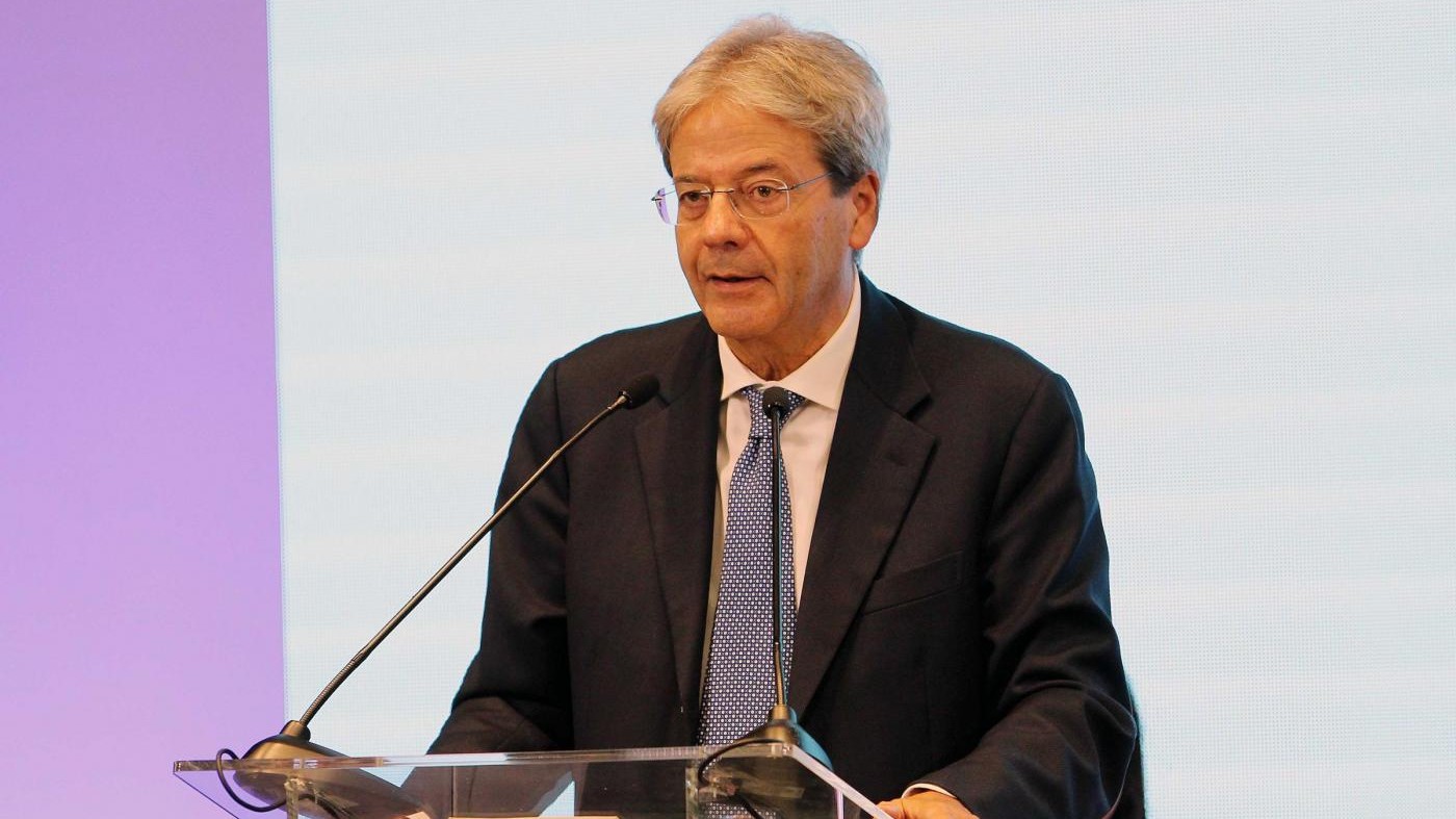 Gentiloni: “Recuperati 900mila posti di lavoro in 3 anni”