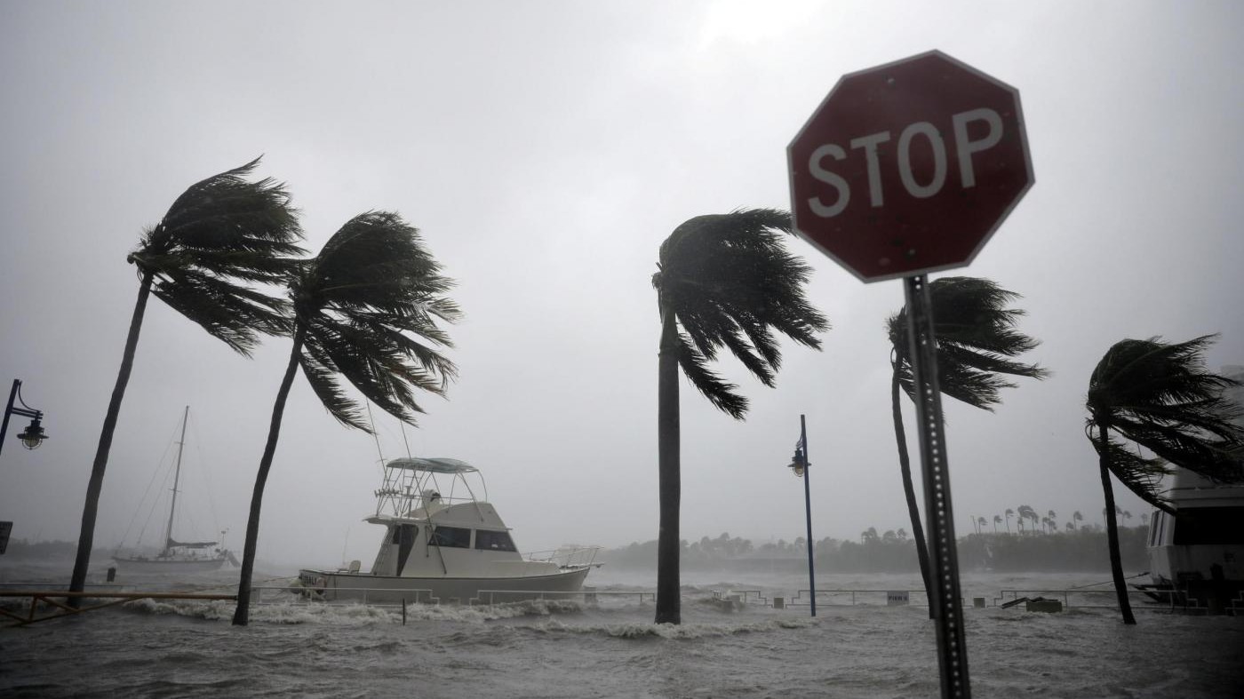 Florida, Irma perde forza. Trump sblocca aiuti contro il ‘mostro’