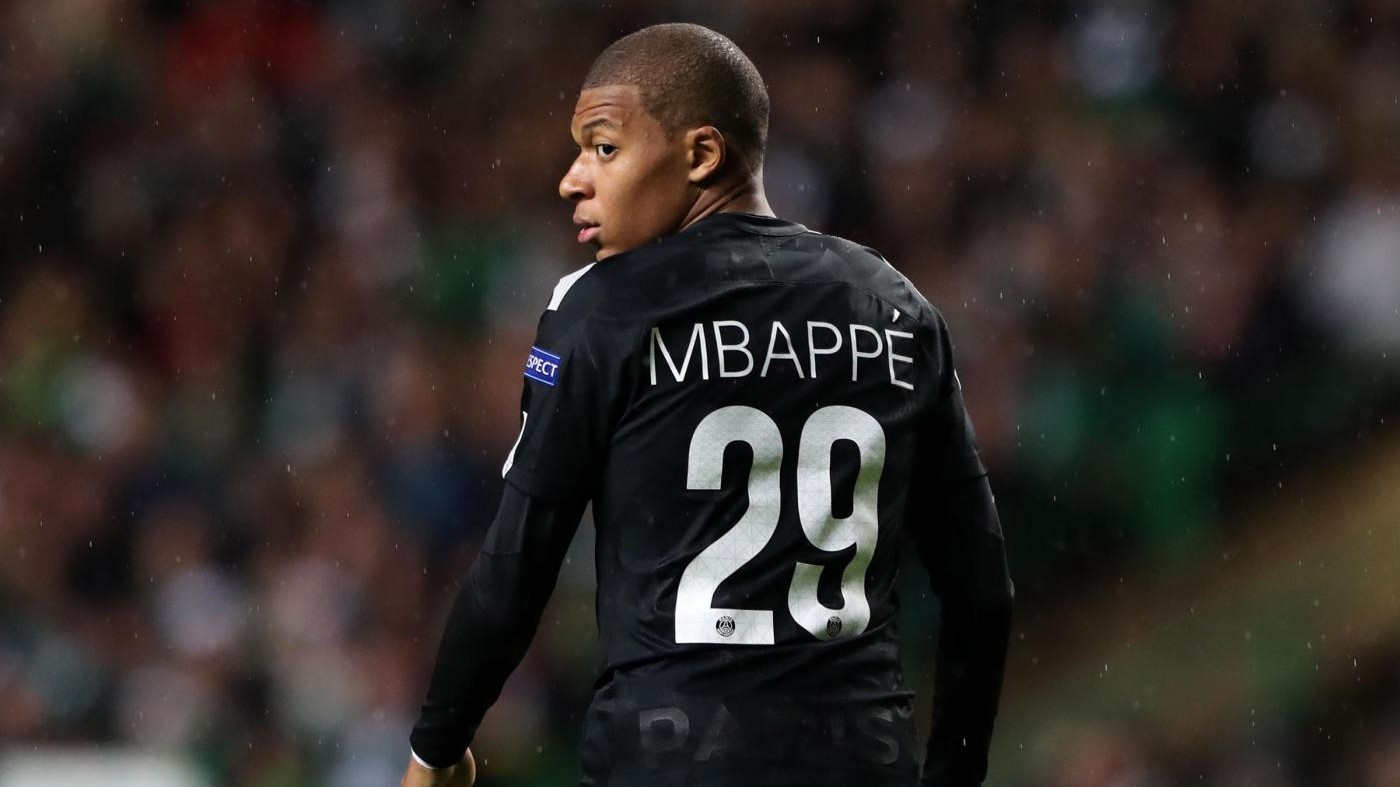 Tifoso tenta di aggredire Mbappé: procedimento Uefa contro Celtic