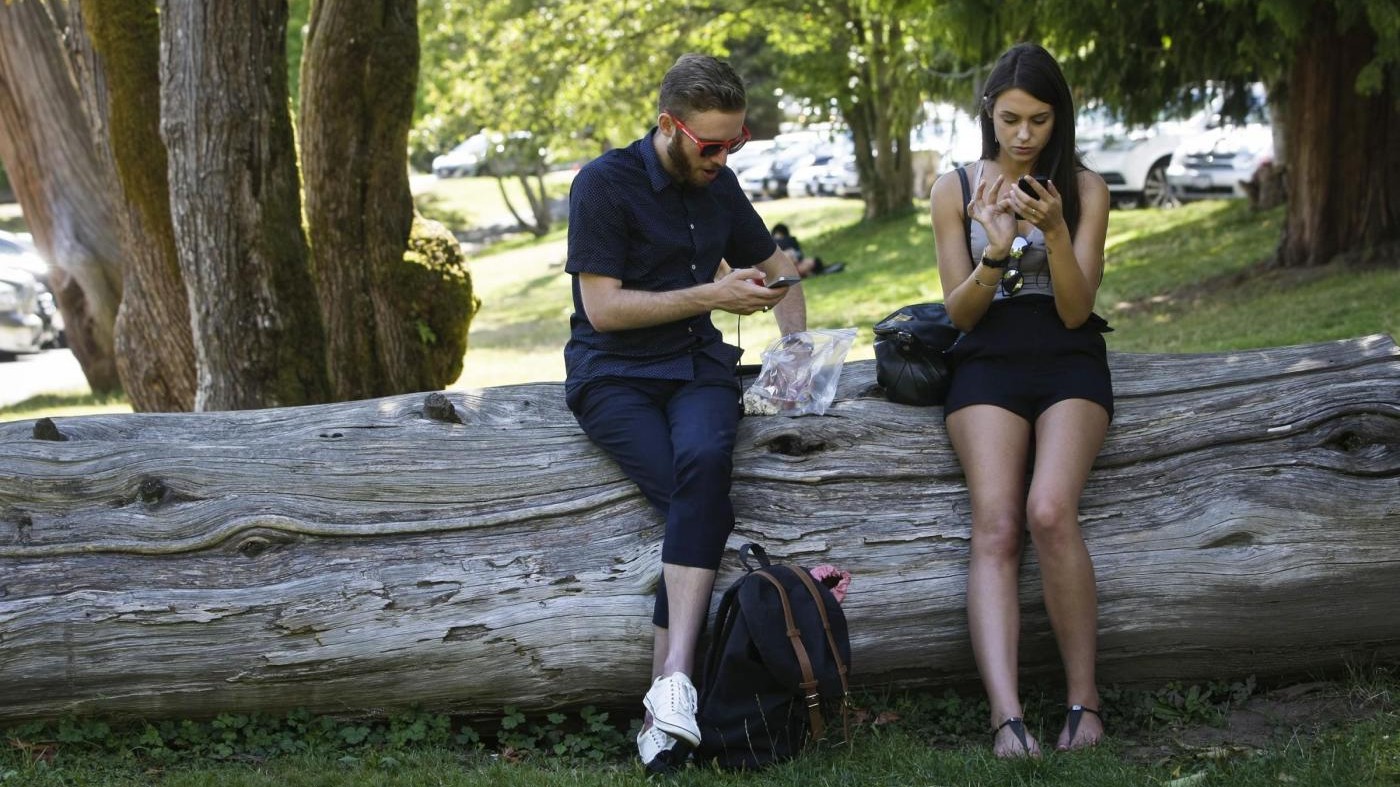 Agcom prepara sanzioni a operatori telefonici: Stop bollette a 28 giorni, siano mensili