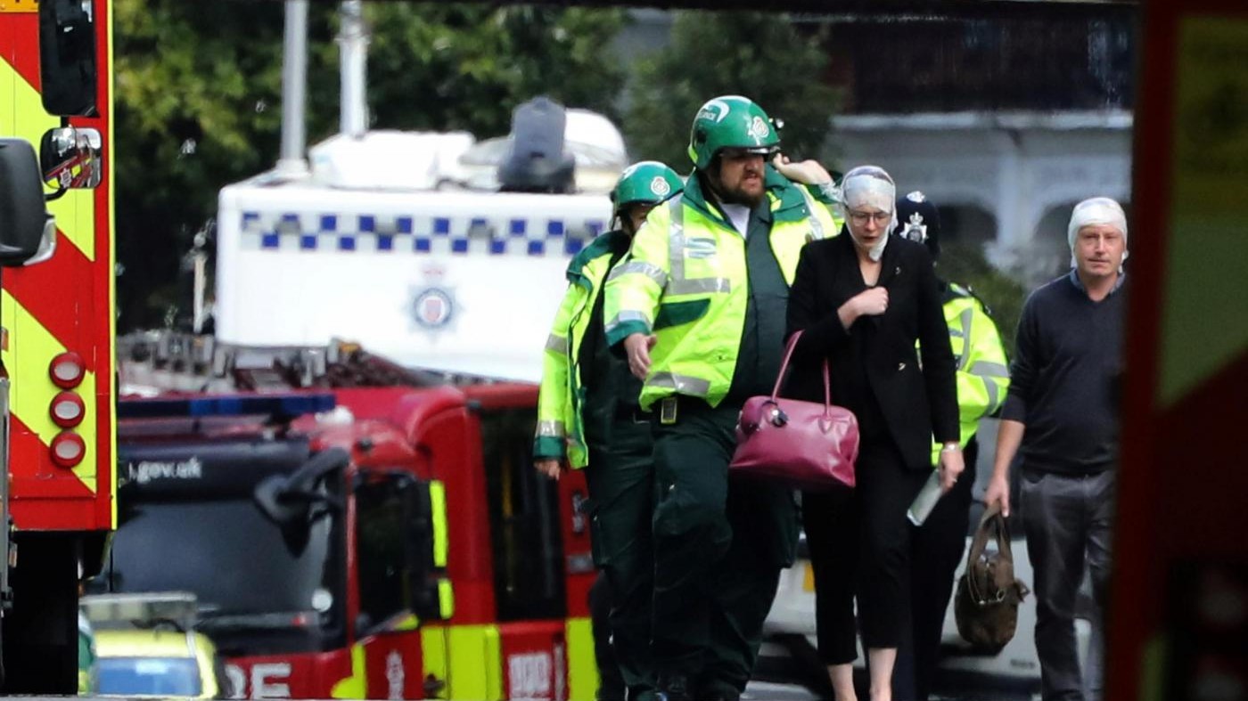Londra, esplosione nella metro: Isis rivendica l’attacco