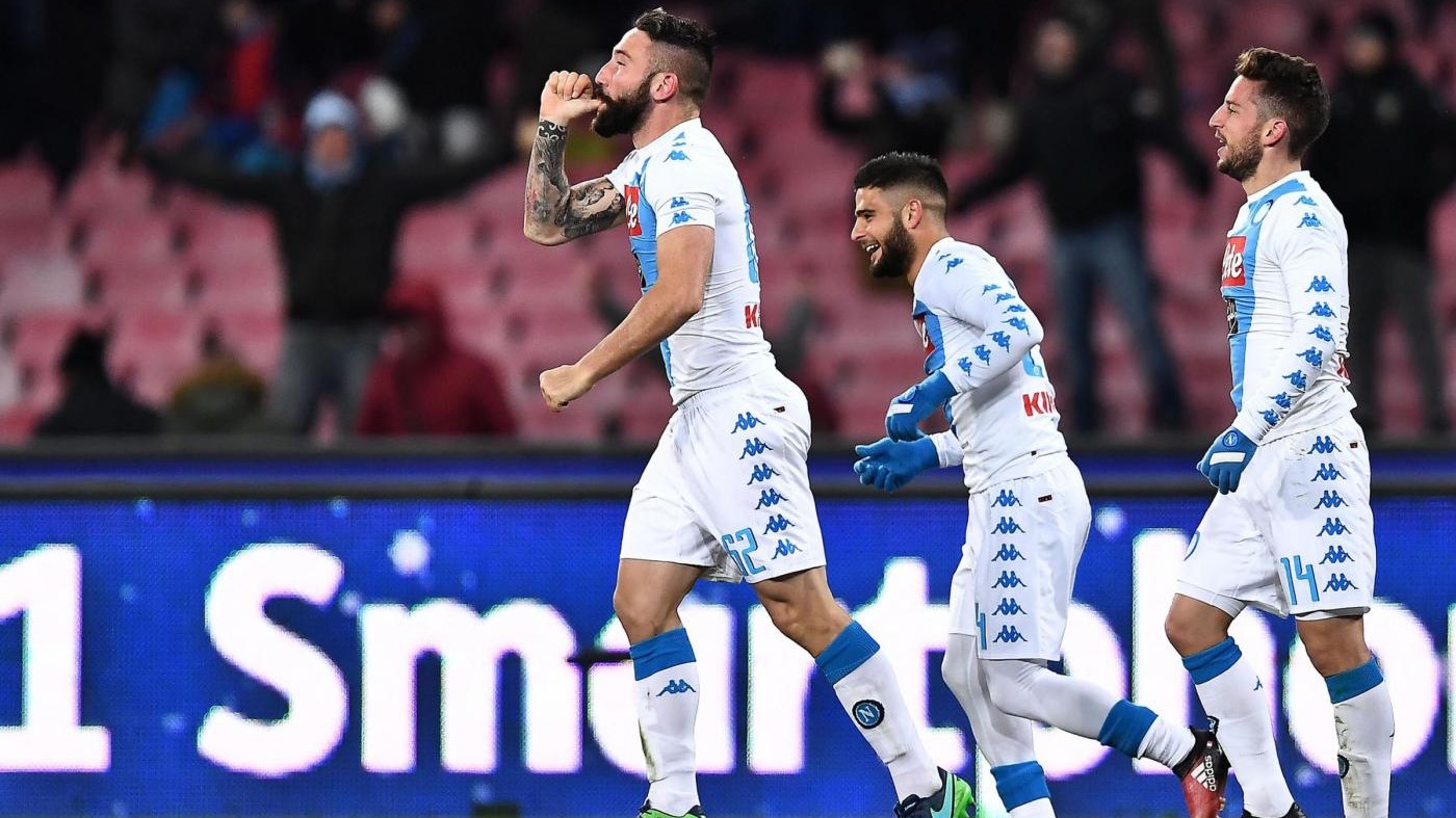 Serie A, Napoli vince in rimonta: Tonelli punisce Samp al 95′