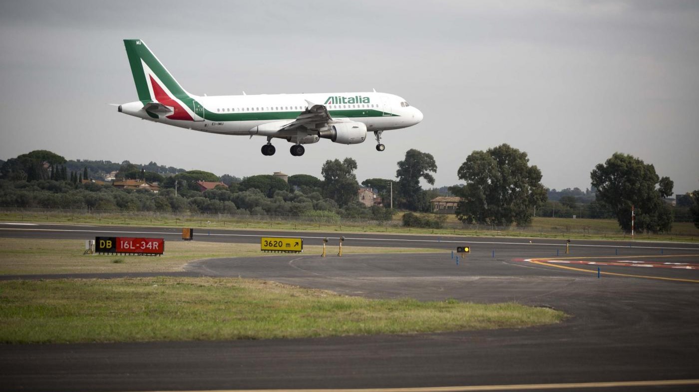 Incontro Alitalia-Governo: atteso piano per rilancio compagnia