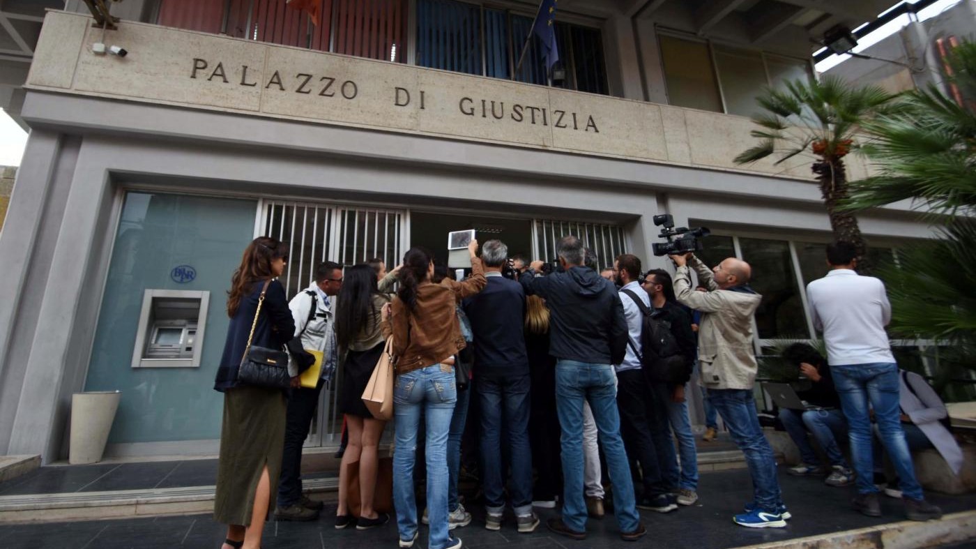 Padova, 13enne allontanato dalla madre: Ostenta modi effeminati
