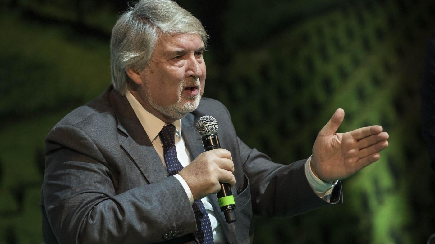 Poletti: Violenti attacchi sui social contro la mia famiglia
