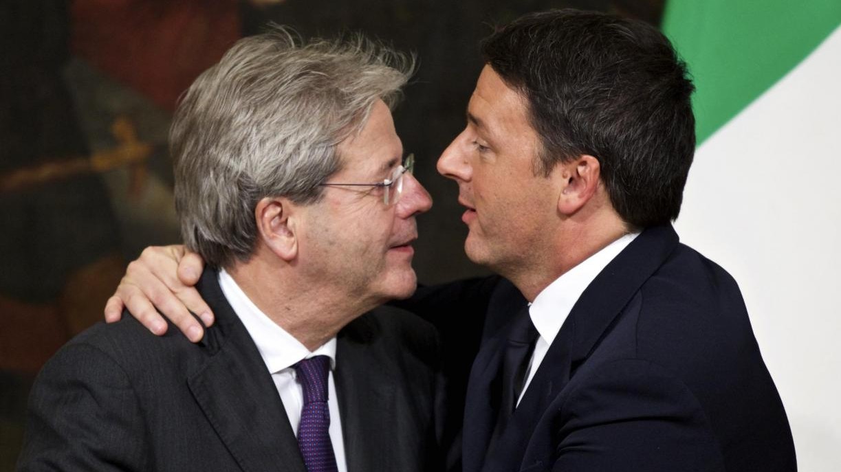 ‘Sta male Gentiloni, operato Renzi’: l’ironia del web sul malore