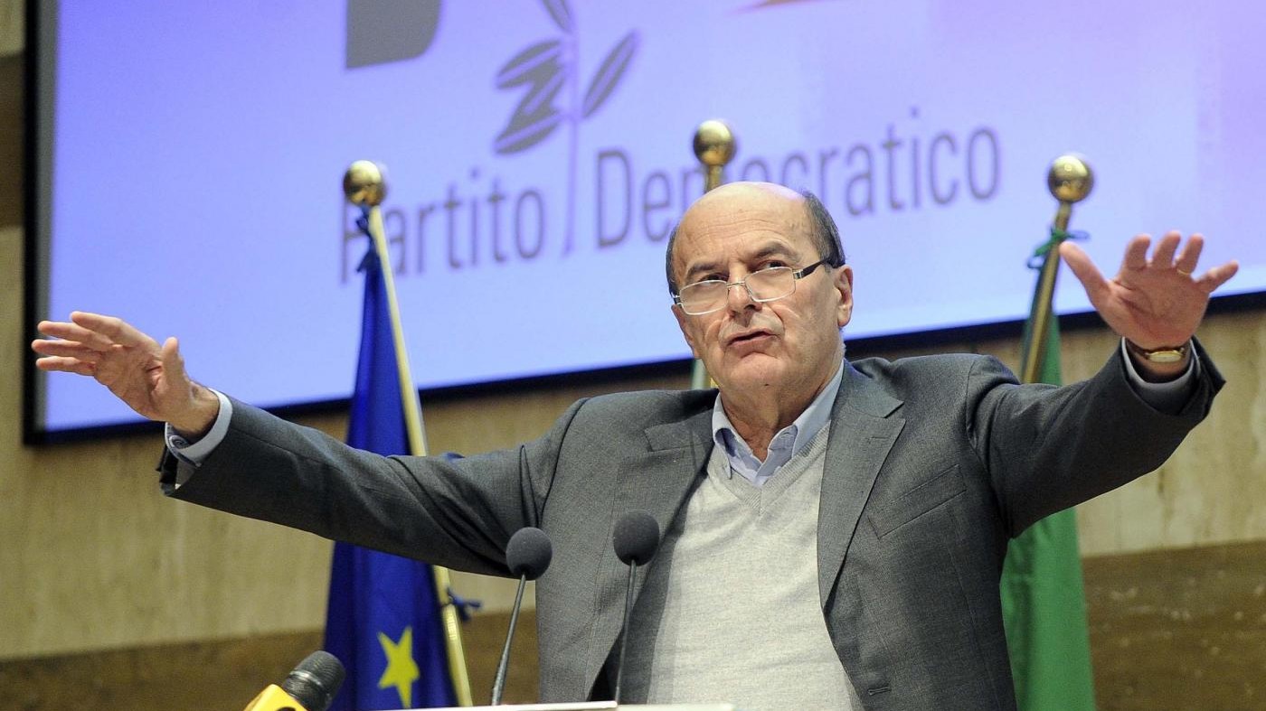 Jobs act, Bersani: Ora palla a Governo e Aula, basta umiliare lavoro