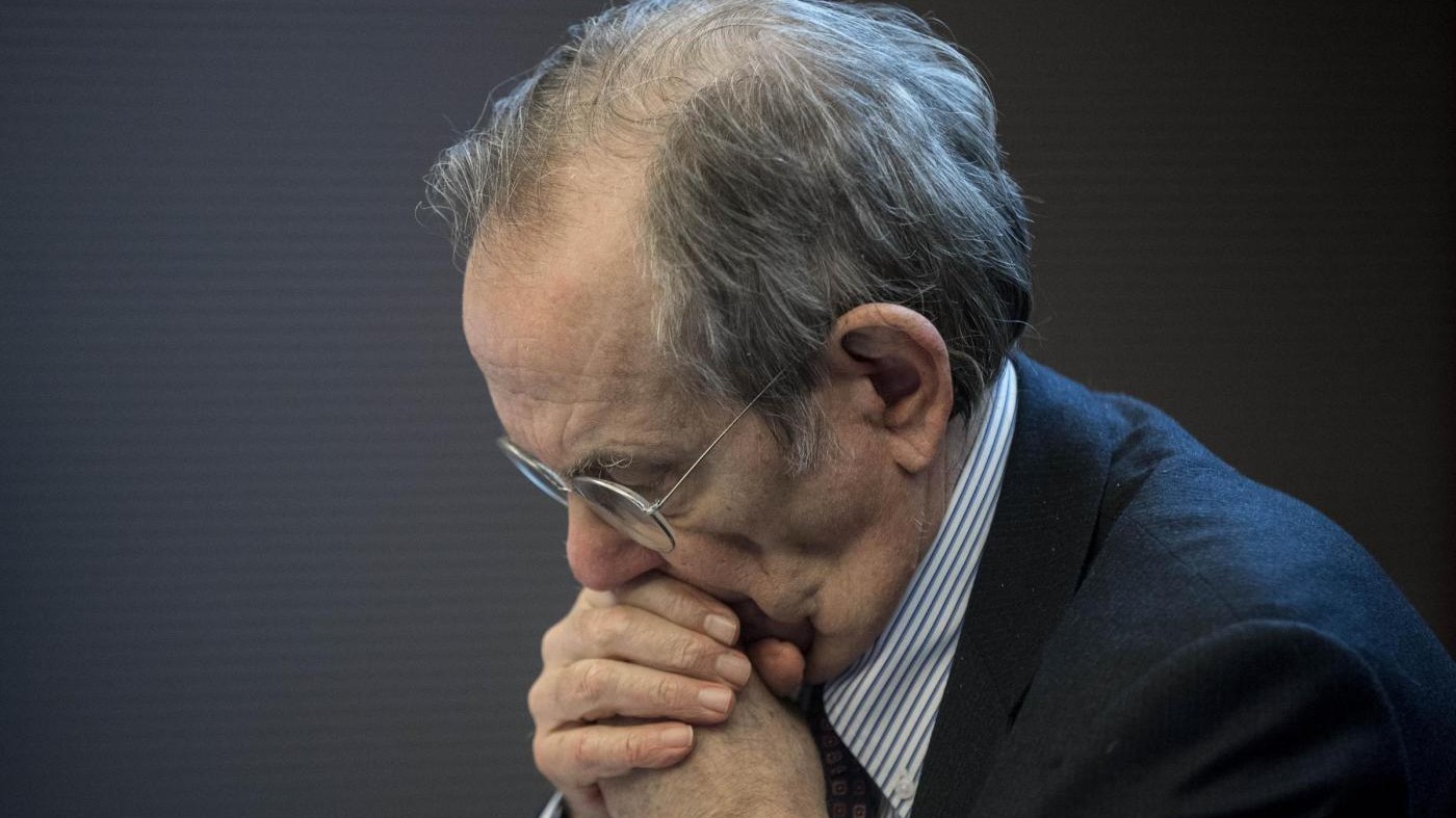 Dbrs taglia rating Italia a BBB: tra i motivi l’incertezza politica