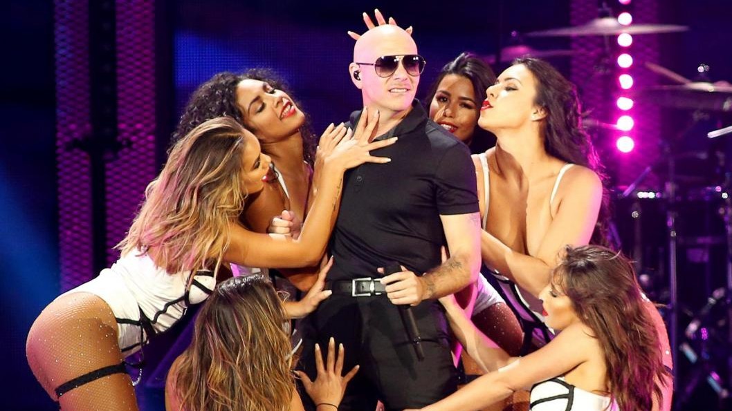 Pitbull firma la 35sima Sig series della Hard Rock Heals Foundation