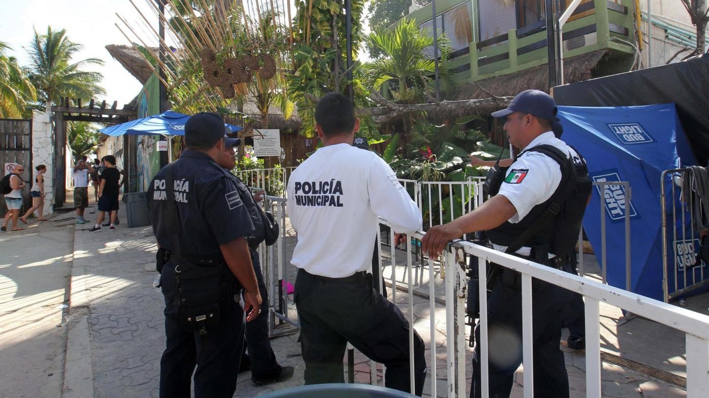 Messico, attacco agli uffici governativi a Cancun: 4 morti