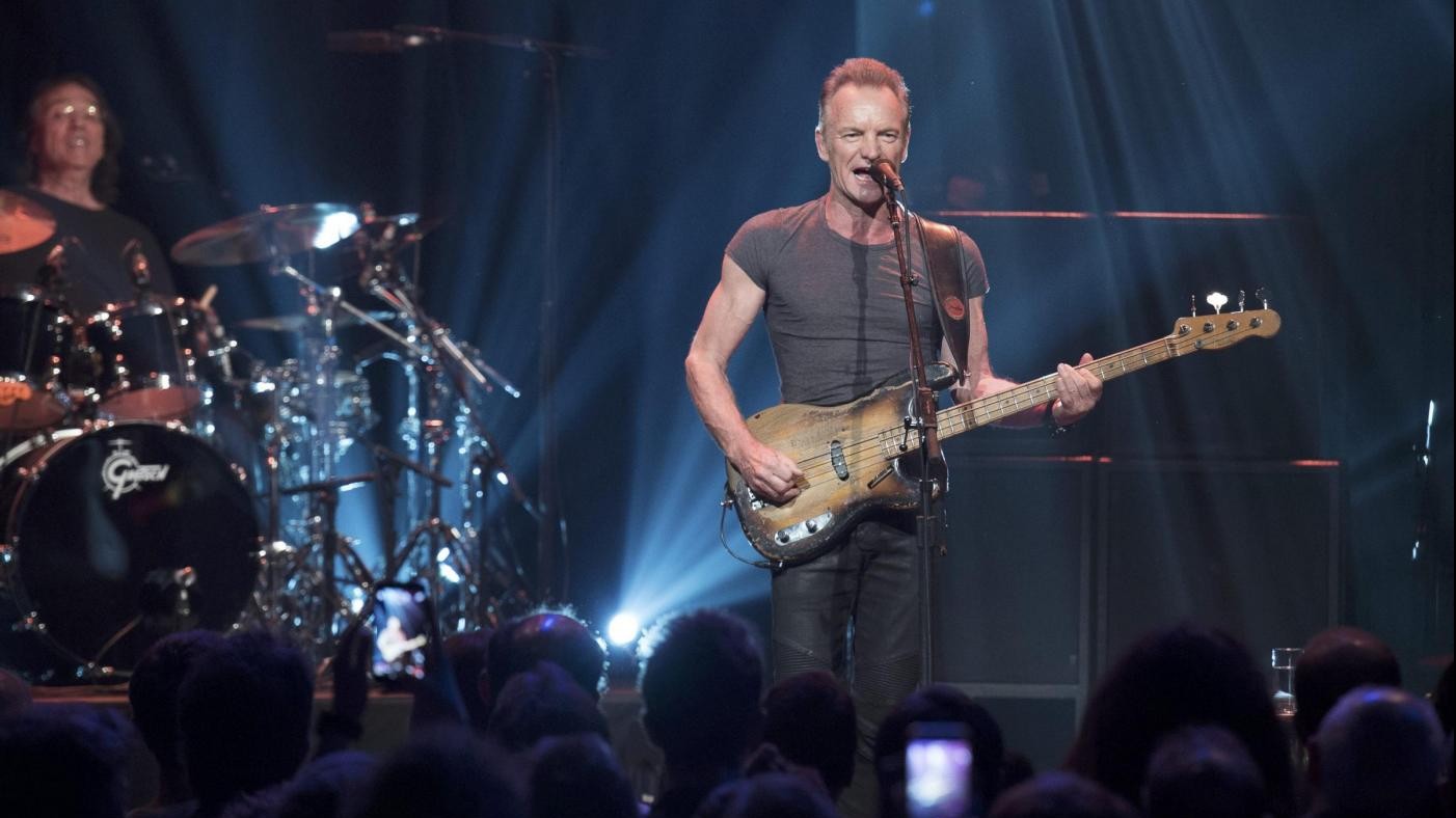 FOTO Sting in concerto al Bataclan