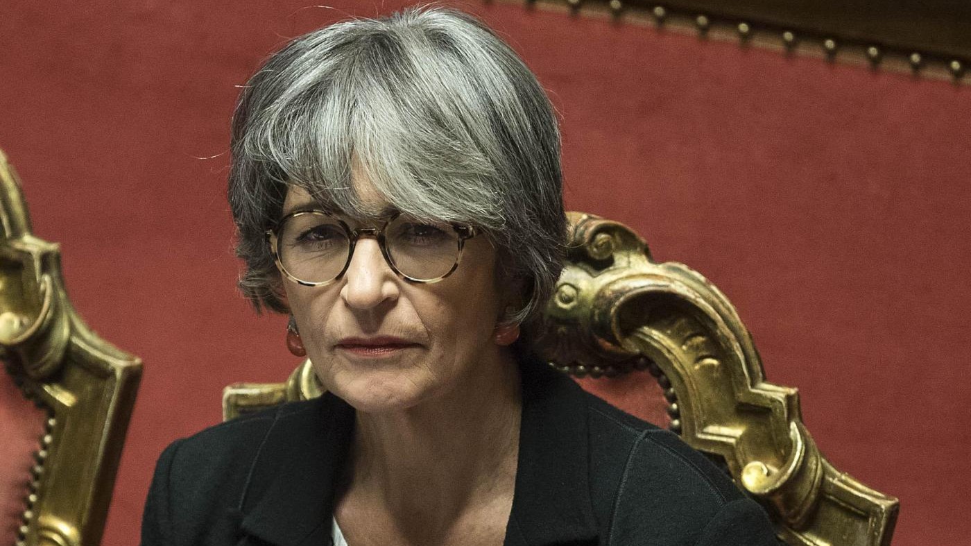 Sì a commissione su femminicidio. Finocchiaro: Contrastarlo è dovere