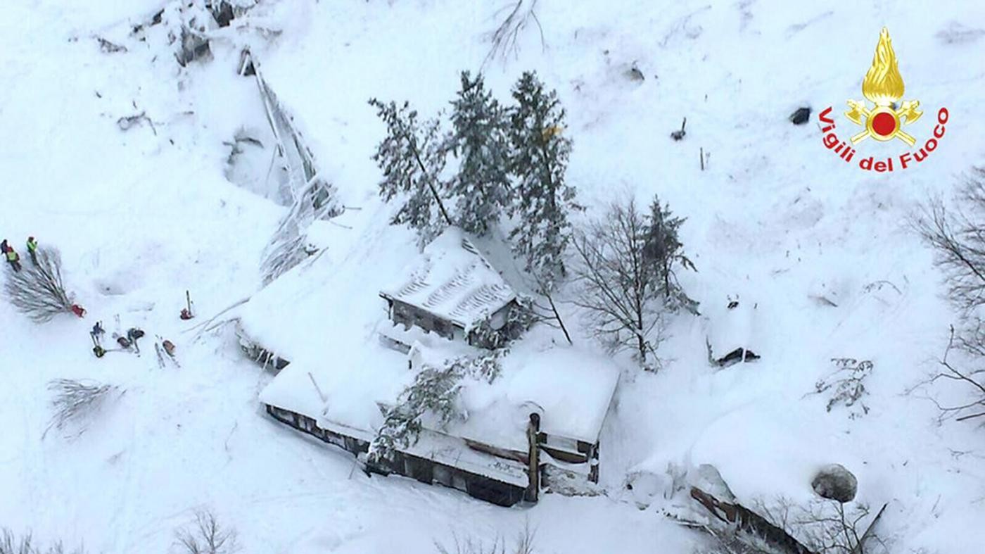 REPORTAGE  – In viaggio tra la neve e l’angoscia dell’Abruzzo