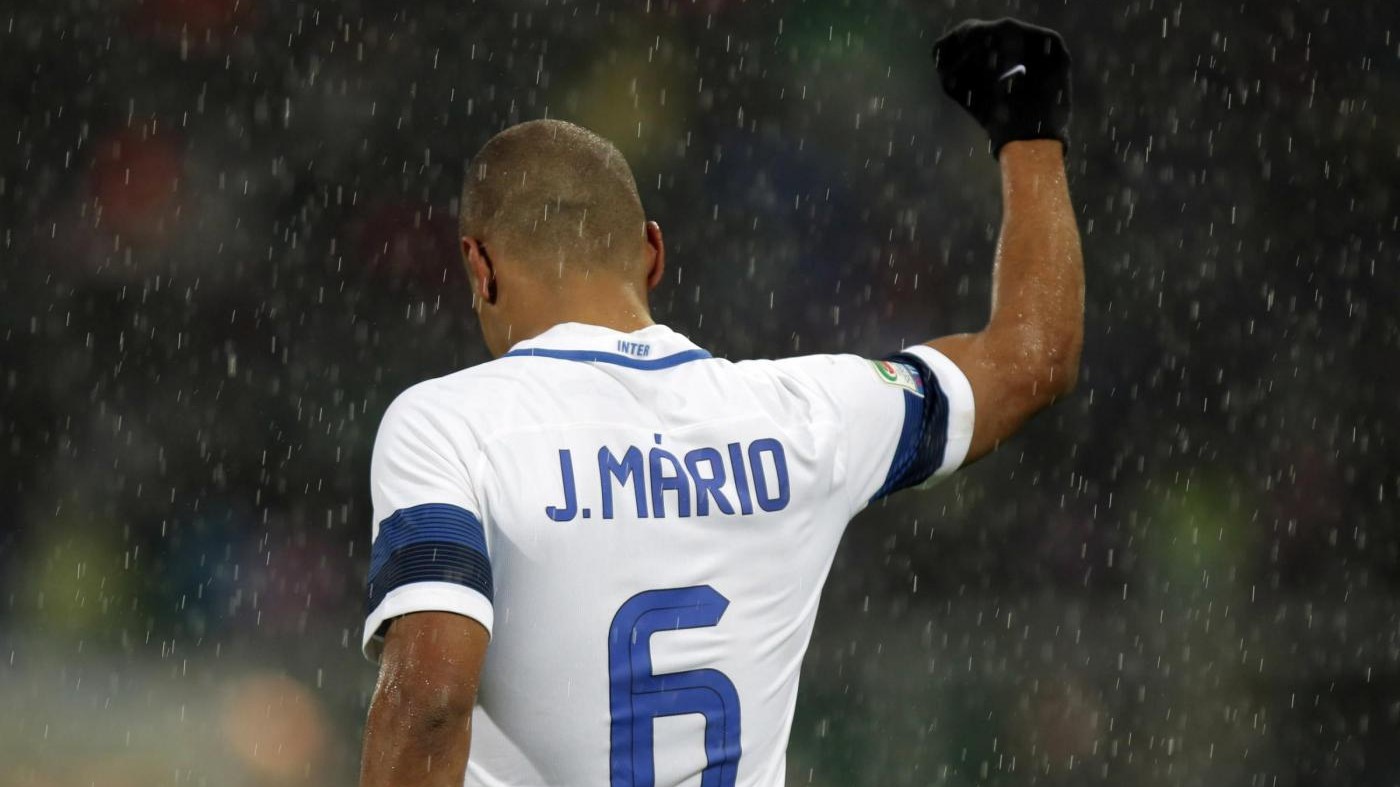 Serie A, Inter non si ferma più: lampo Joao Mario, Palermo ko