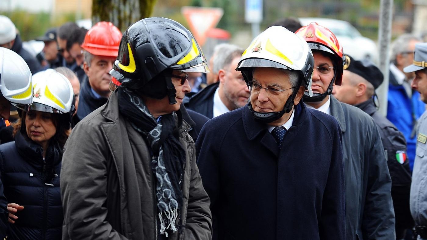 FOTO Mattarella visita le zone terremotate