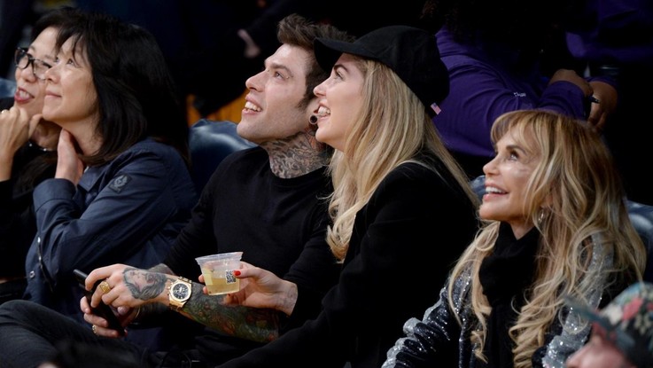 Romantico Fedez: da Milano a Parigi palloncini e foto per Chiara