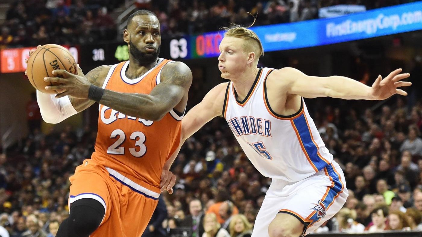 Nba: bene Cavs e Warriors, Atlanta vince dopo 4 supplementari