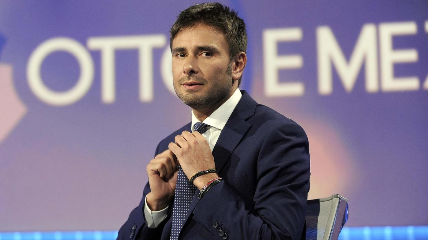 Di Battista: Smisi di votare Pd, si occupava solo di problemi interni