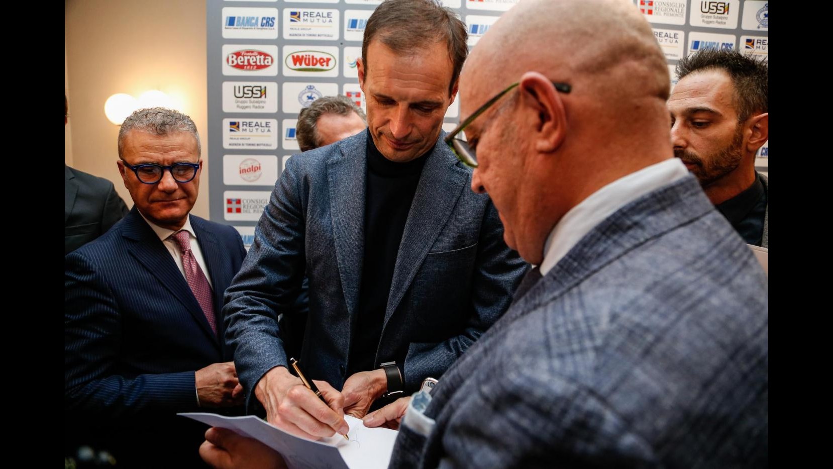FOTO Juventus, Allegri vince premio Ussi come miglior allenatore
