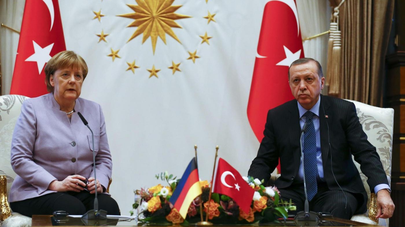 Incontro teso tra Merkel e Erdogan su terrorismo e migranti