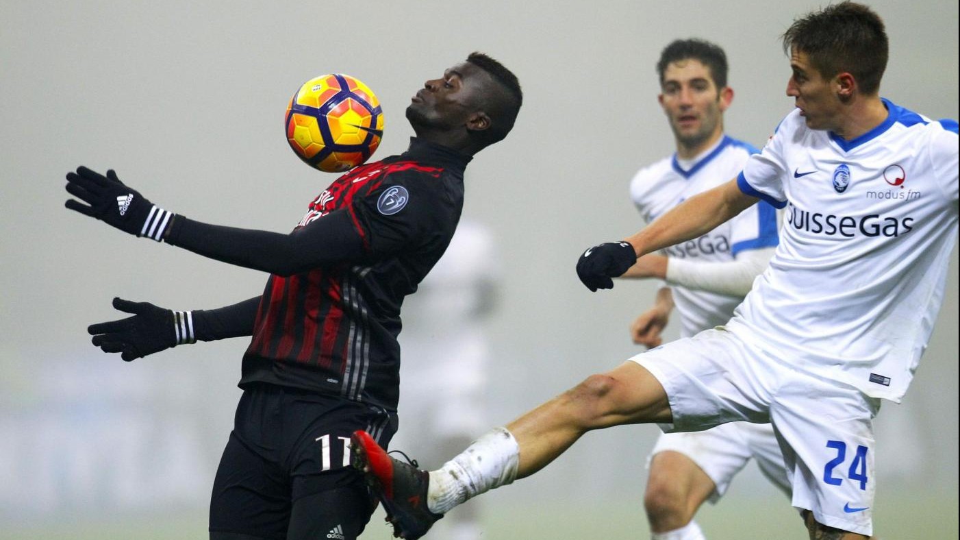 FOTO 0-0 tra Milan e Atalanta nella nebbia