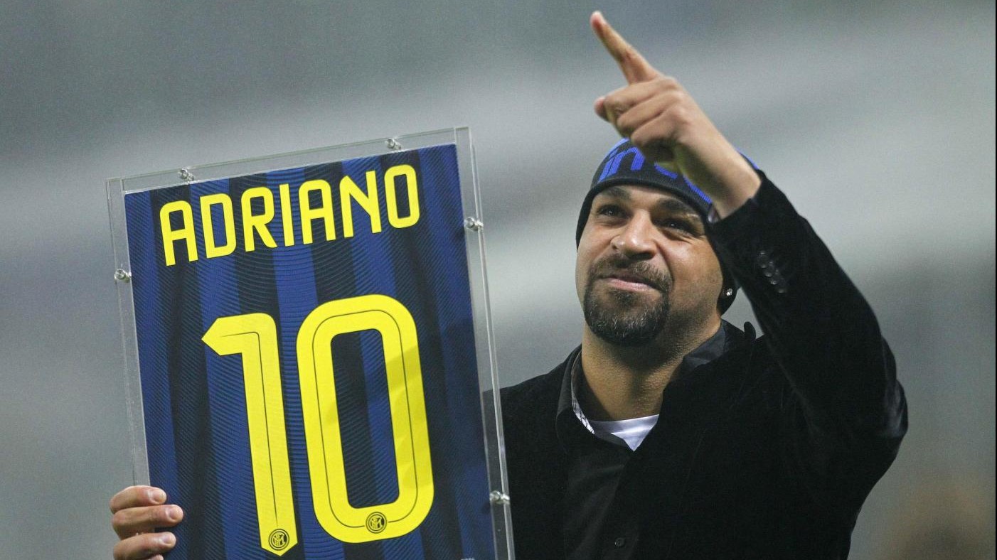 FOTO L’Inter omaggia Adriano: l’Imperatore torna a San Siro