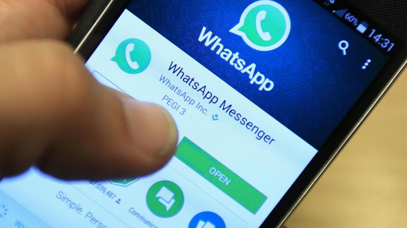 Boom di Whatsapp tra under13. Appello per legge su cyberbullismo