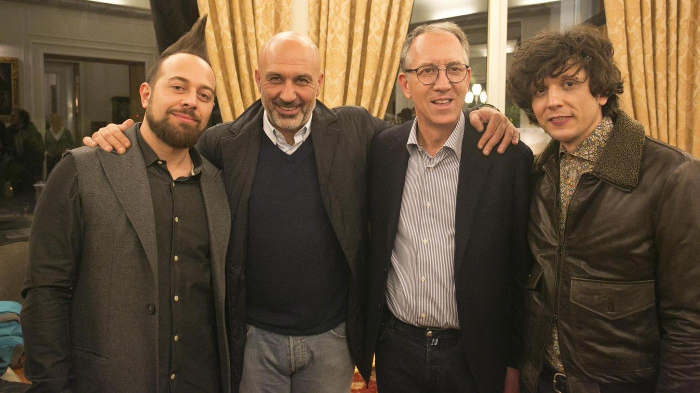 Sisma, sindaco Amatrice a Sanremo a cena con Nazionale Cantanti