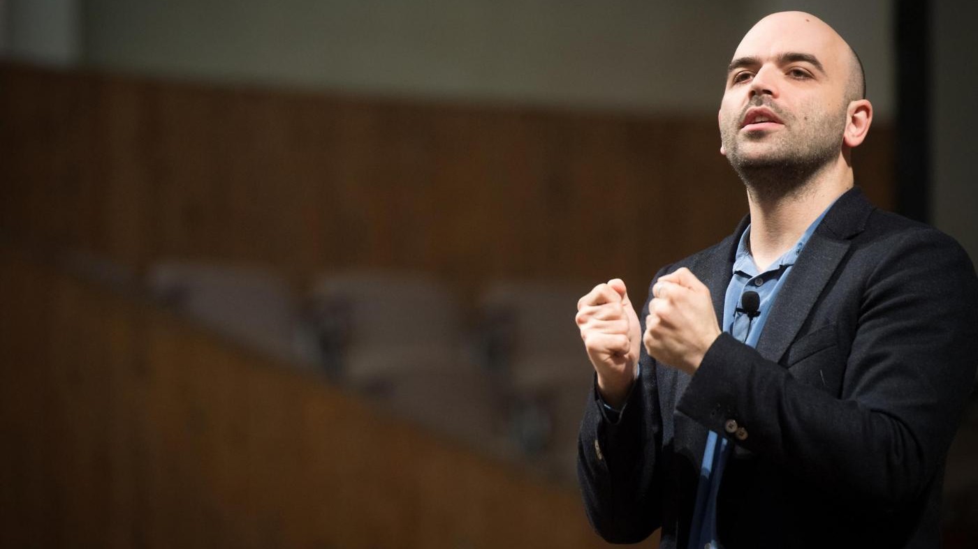 Eutanasia, Saviano a dj Fabo: Spero che il Parlamento ti ascolti