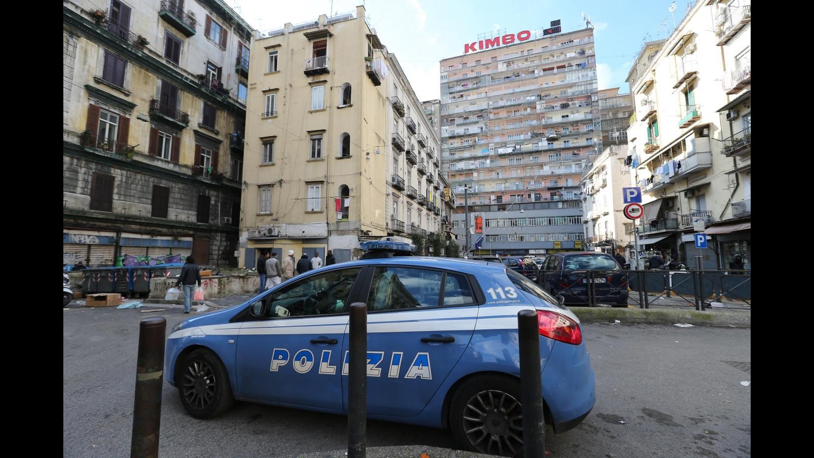 FOTO Napoli, sparatoria a Forcella: ferita una bambina