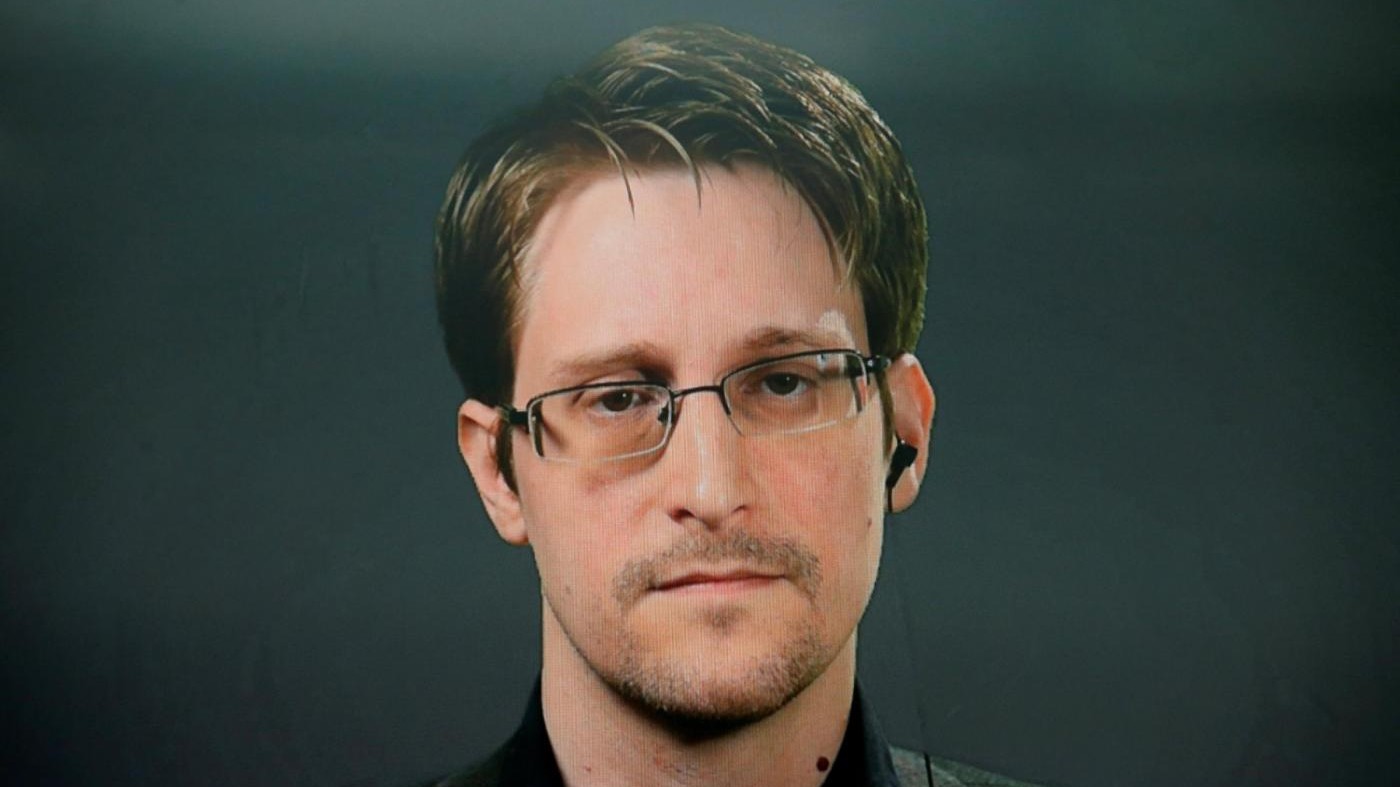 Caso Nsa, Snowden come ‘regalo’ per Trump. L’ultimo atto di Putin