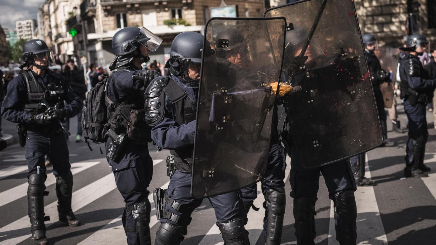 Francia, ‘Giustizia per Theo’: scontri in un corteo a Bobigny