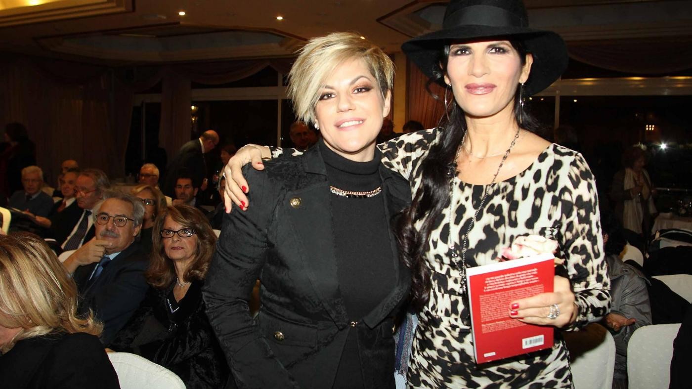 Sanremo, Emanuela Villa: Ignobile omaggio a papà prima della pubblicità