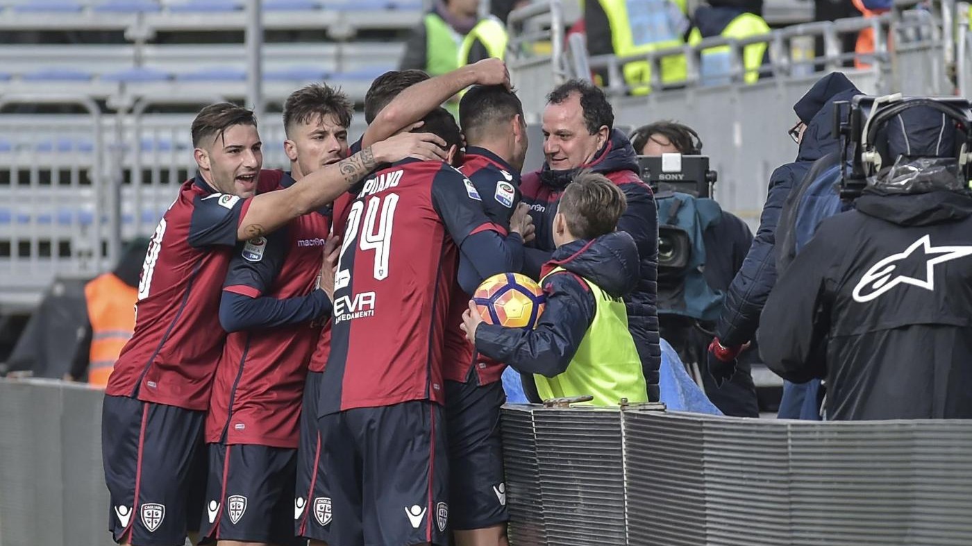 FOTO Serie A, Cagliari stende Genoa 4-1
